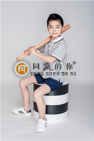 啟東市小學(xué)生校服定做哪家好