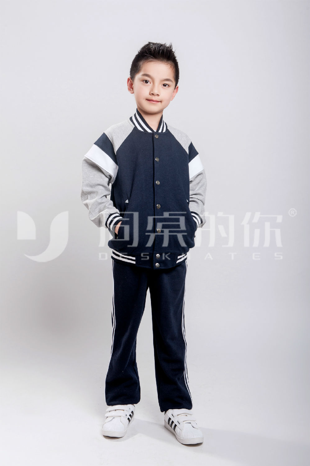 夏季小學(xué)校服訂做