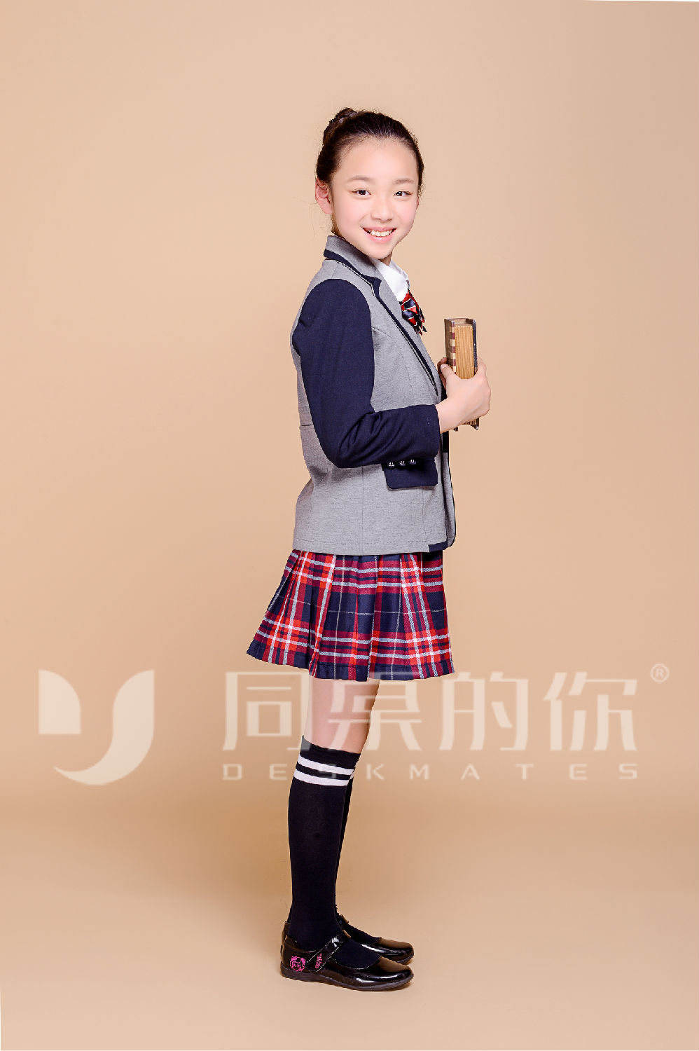 小學生貴族學校校服生產廠家