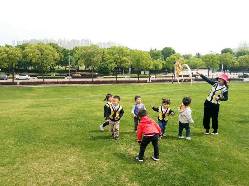 幼兒園校服定制定做的發(fā)展史你知道多少