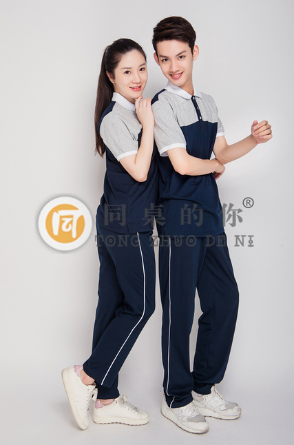 中學(xué)生穿校服的意義