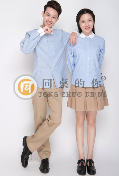 “同桌的你”中學(xué)校服袖子設(shè)計(jì)