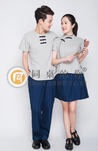 中國校服市場(chǎng)正發(fā)展校服品牌化與個(gè)性化