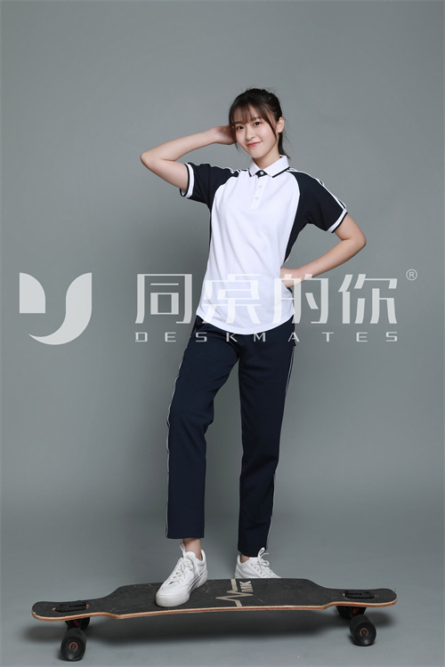 大學(xué)還需要校服嗎？什么的校服適合大學(xué)生？