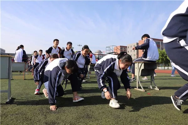 小學(xué)校服的選購常識