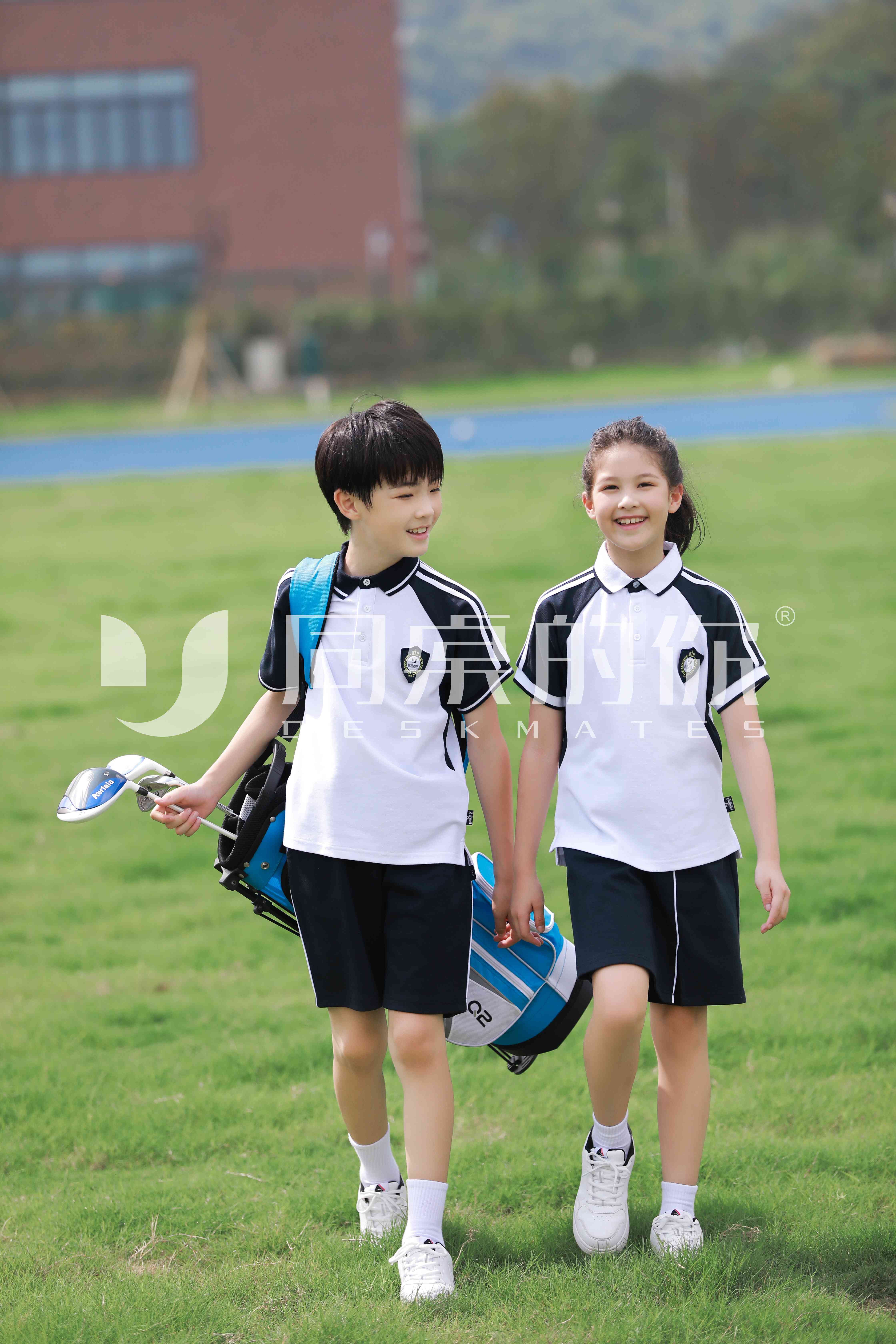 梅雨季夏季校服難晾干？正確的打開(kāi)方式是：